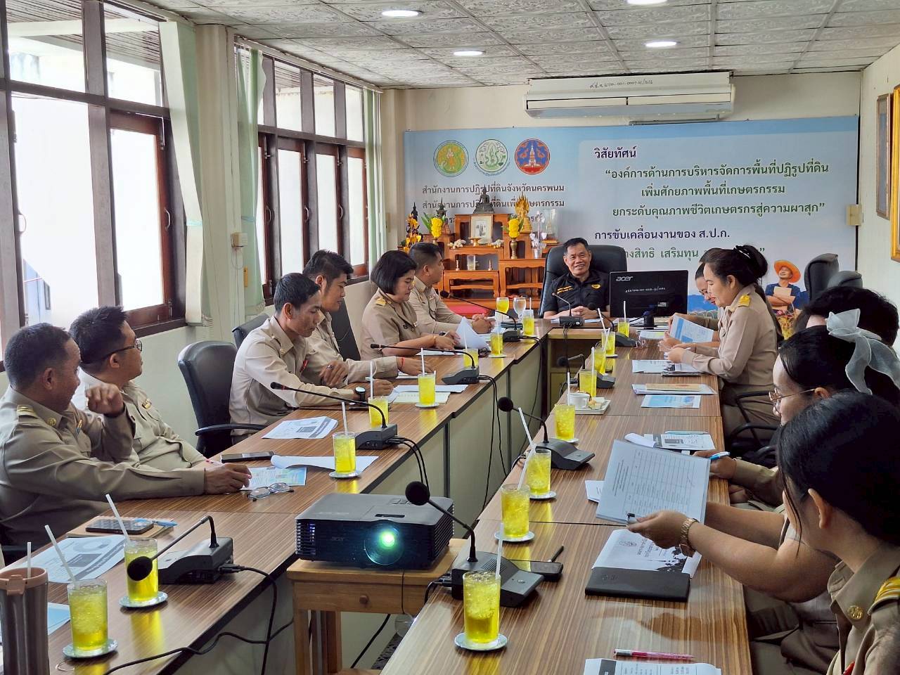 title - ผู้ตรวจราชการ ส.ป.ก. ประชุมตรวจราชการและติดตามความก้าวหน้าผลการดำเนินงานตามแผนการตรวจราชการของผู้ตรวจราชการสำนักงานการปฏิรูปที่ดินเพื่อเกษตรกรรม ประจำปีงบประมาณ พ.ศ. 2569 รอบที่ 1 เขตตรวจราชการที่ 11 จังหวัดนครพนม